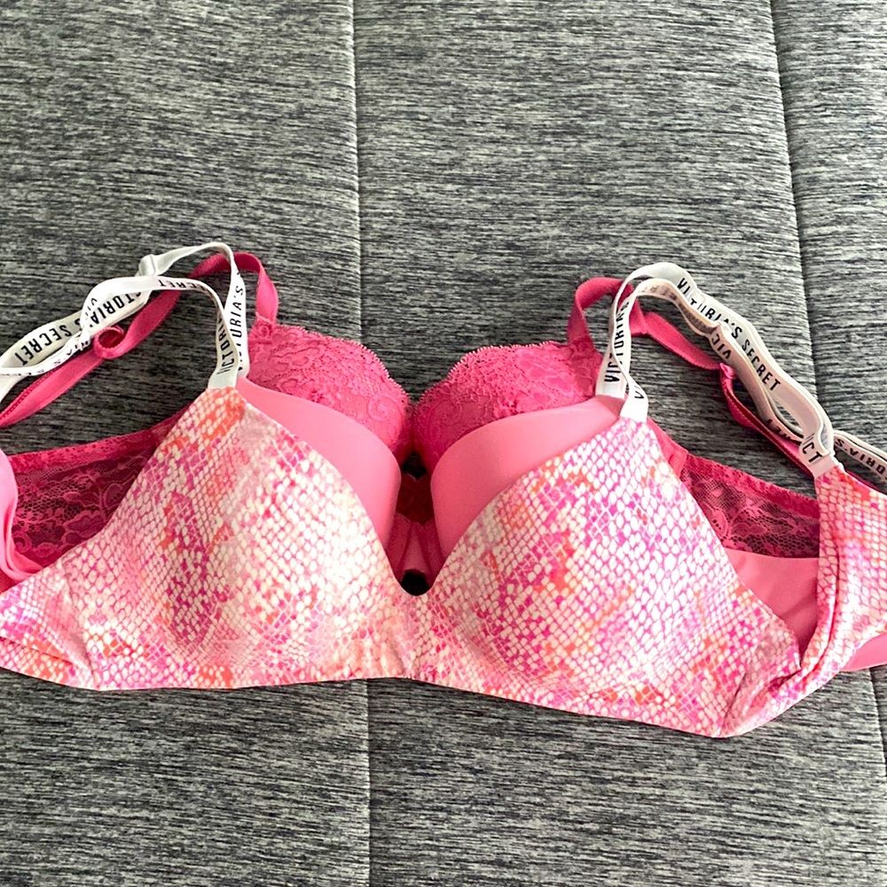 1 Bra wireless animal print 36B, 1 Push-up pink 36B, 1 Lacey Demi bra pink 36C